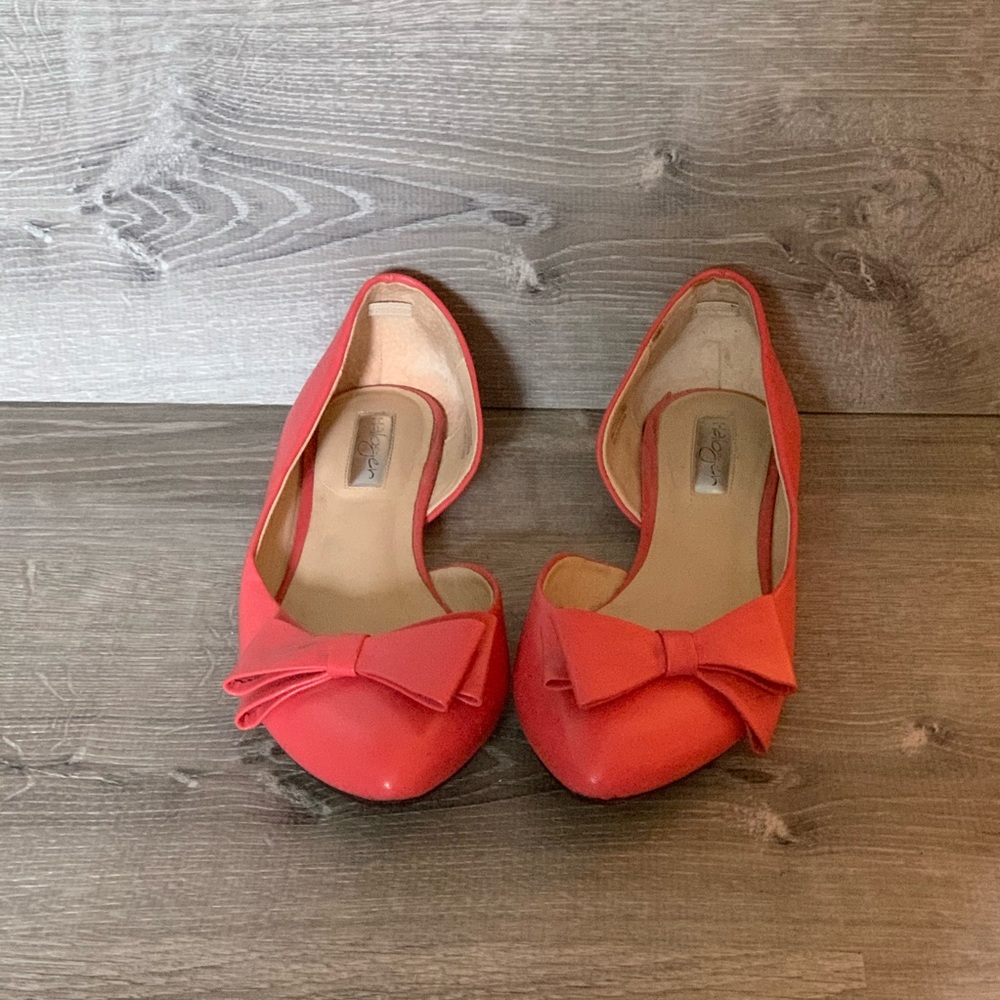 HALOGEN flats